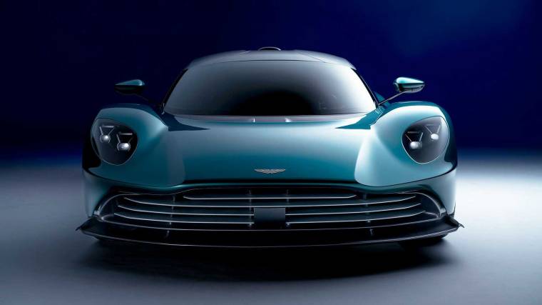 Az Aston Martin Valhalla lehet a brit márka első tölthető hibrid modellje (Fotó: Aston Martin)