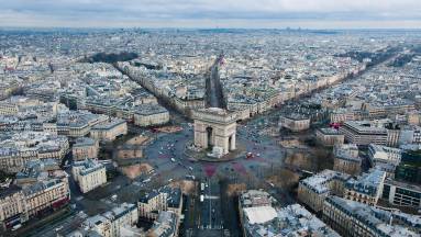 Óriási kertté alakítják Párizs ikonikus sugárútját kép