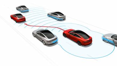 Rengeteg balesetet okoznak a Tesla „önvezető” autói