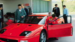 Híres embertől ritkán lopnak Ferrarit, ezt majdnem 30 év elteltével találták meg kép