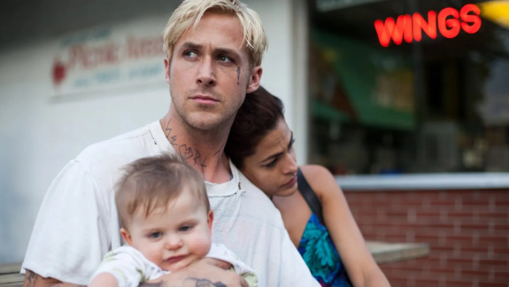 Ryan Gosling minden fontos döntése előtt a családjára és a halálos ágyára gondol kép