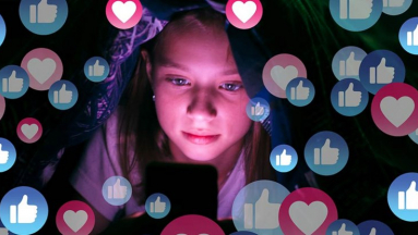 Már több mint 40 ország készül arra, hogy korhatárosan korlátozza a közösségi média használatát fókuszban