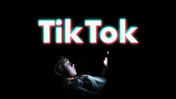 Nincs TikTok fiókod? Attól még ugyanúgy megfigyel téged a rendszer kép