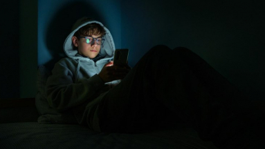 Instagram riasztás: a meta értesíti a szülőket, ha a tinik öngyilkosság témájú tartalomra keresnek fókuszban