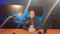 Mesterség intelligencia a családban: a Képernyőidő alapítója volt a MI ÉS MÁS podcast vendége kép