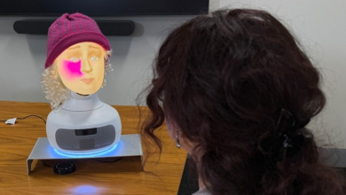 Dühös robotszülővel gyakorolnak a tanárok, hogy ne élesben kelljen megtanulniuk kezelni a konfliktust kép
