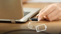 Töltőn hagyod, nullára meríted? 10 tipp, hogy tovább bírja a laptopod akkumulátora kép