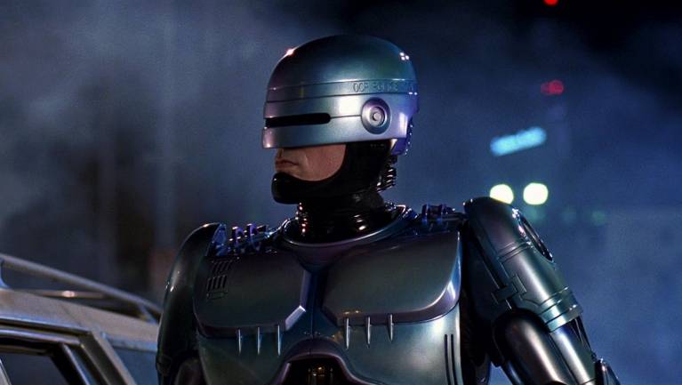 Élőszereplős sorozatban tér vissza Robotzsaru a Prime Videón fókuszban