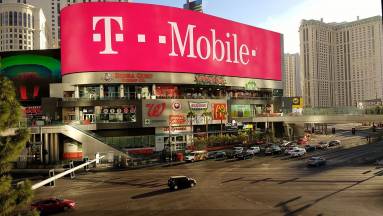 Komoly kártérítést fizetne a T-Mobile a kiszivárgott ügyféladatok miatt kép
