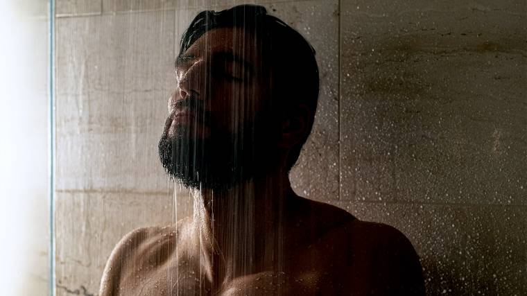 Ne a zuhany alatt fejtsd meg a világ titkait! (Fotó: Unsplash/Victor Furtuna)