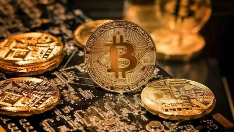Kriptocsalás Borsodban - több mint ötmillió forintnyi bitcoin tűnt el egy telefonhívás miatt kép