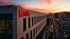 Még a Netflixet is meglepte a reklámokkal támogatott előfizetés népszerűsége kép