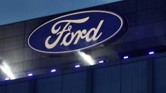 Egy autóbaleset miatti per akadályozza a Fordot a Tesla utolérésében kép