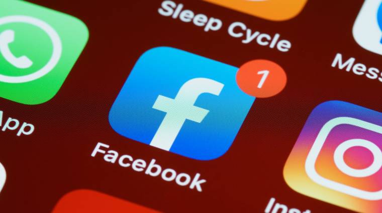 Különféle appok egymillió felhasználó Facebook-jelszavát lopták el kép
