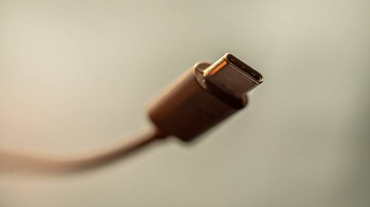 A meglévő kábelekkel is kétszer gyorsabb lesz az USB 4 következő szabványa kép