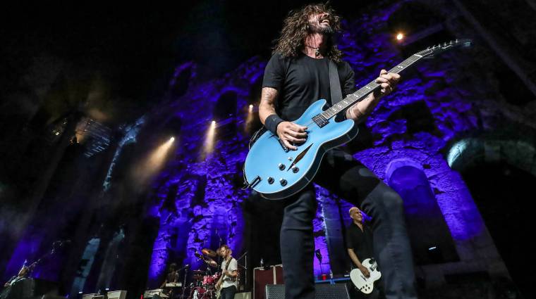 Lenyűgöző, legendákkal teli koncerttel búcsúztatták a Foo Fighters dobosát bevezetőkép