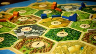 A Netflix több Catan-projekten dolgozik, a rajongók „megőrülnek majd” kép