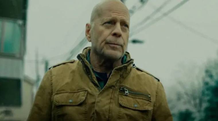 Bruce Willis következő akciófilmjében még karácsonykor sem minden hős szent kép