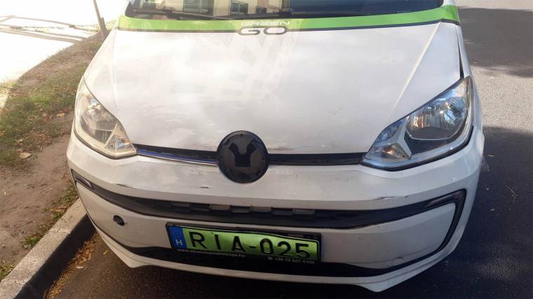 Nem olcsó egy Volkswagen-embléma (Fotó: Zöld Pálya)