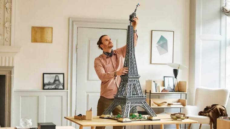 Nem tudtad, mi hiányzik a nappalidból? Hát egy másfél méteres LEGO Eiffel-torony! bevezetőkép