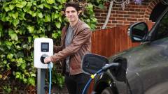 Tovább csökken az elektromos autók karbonlábnyoma kép