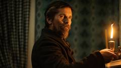 Christian Bale a fiatal Edgar Allan Poe-val nyomoz a Netflix új filmjében kép