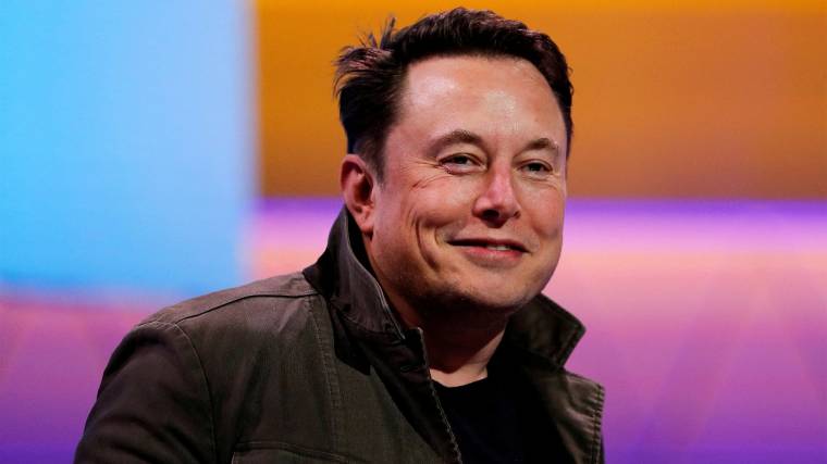 Szűk tízmillió twitterező szerint Elon Musknak vátoznia kellene (Fotó: Twitter)