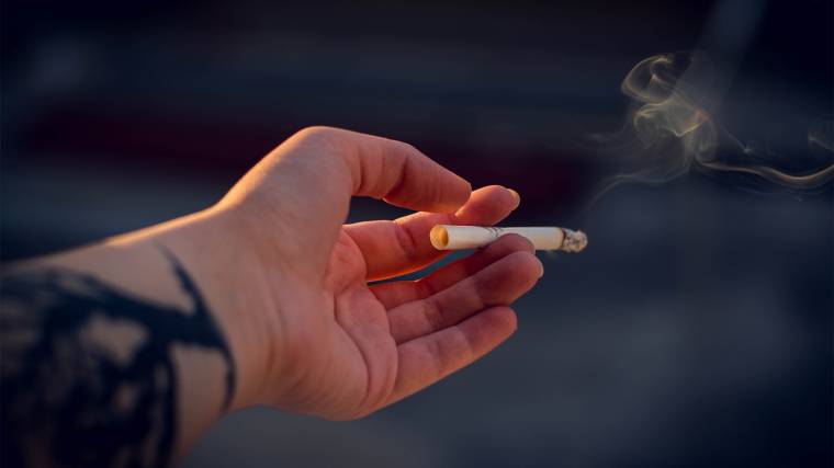 Spanyolországban szűk tízmillió ember dohányzik minden nap (Fotó: Unsplash/Irina Iriser)