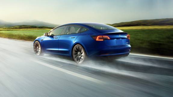 Egy még olcsóbb Model 3-at dobott piacra a Tesla Dél-Koreában kép