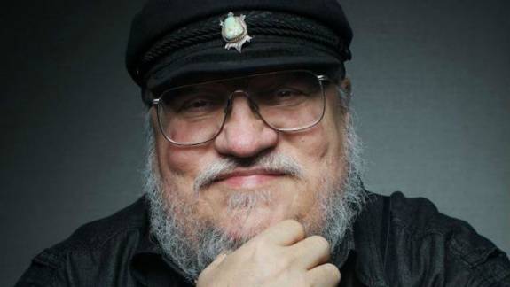 George R.R. Martin bejelentett egy új projektet, csak hogy ne a 14 éve késő könyvével kelljen foglalkoznia kép