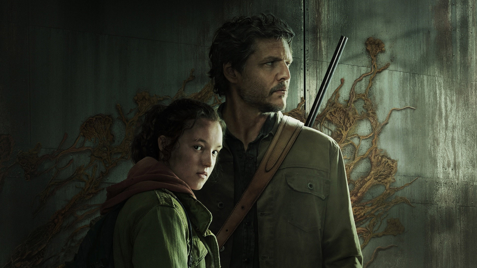 A The Last of Us sorozat főszereplői: Bella Ramsey, Pedro Pascal és a cordyceps (Fotó: HBO)