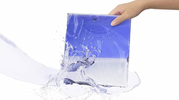 Vízben feloldható ruhacsomagolás, amely eltávolítja a ruhák kezeléséhez használt vegyszereket (Fotó: Lexus Design Awards)