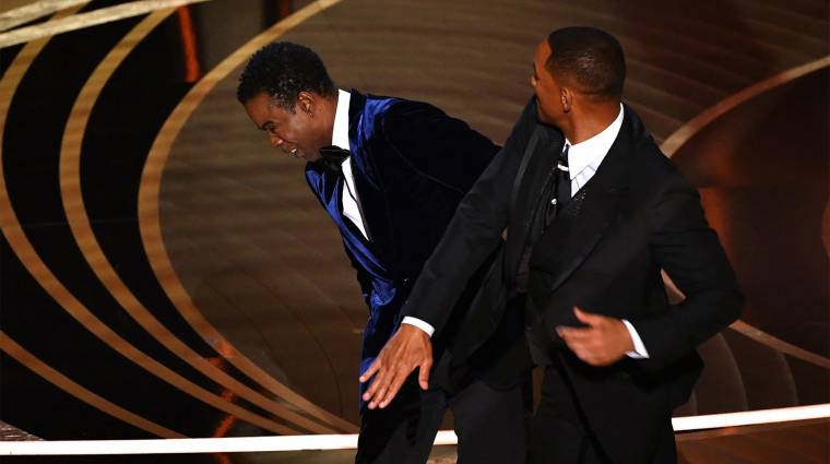 Chris Rock terápiára járt azután, hogy Will Smith felpofozta a tavalyi Oscaron bevezetőkép