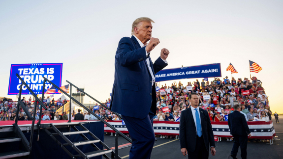 Trump saját bírója sem engedte neki, hogy újságírókat tiltson ki a Fehér Házból kép