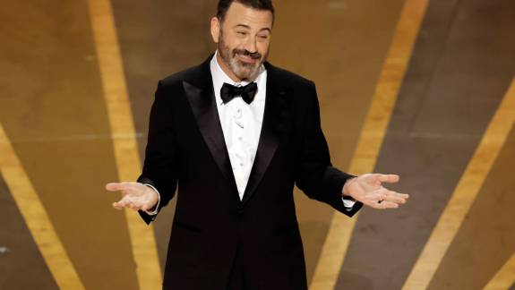 Áll a bál: kiszivárgott Jimmy Kimmel Oscar-nyitóbeszéde, több színész is bepereli kép