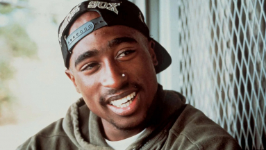 Megvan, ki játssza Tupac Shakurt a Snoop Dogg életrajzi filmben fókuszban
