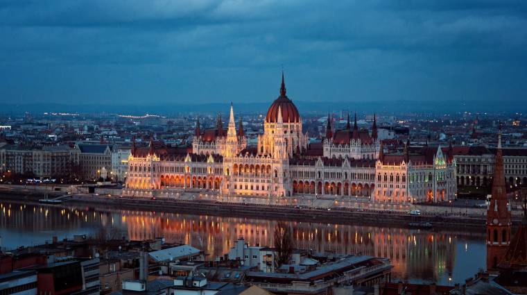 Nagyon furcsán fest a jövő Budapestje az MI szerint kép