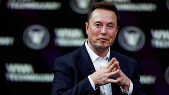 Beperli Elon Musk az Open AI-t és Sam Altmant, jó oka van rá kép