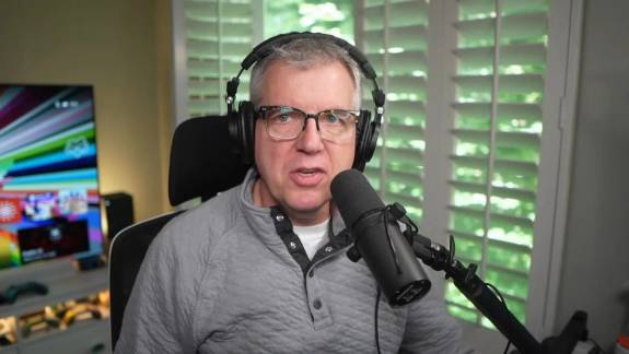 Major Nelson a Commodore 64 feltámasztásán dolgozik tovább kép