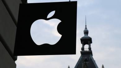 Kiszivárgott: ilyen lehet az Apple első hajlítható iPhone-ja kép