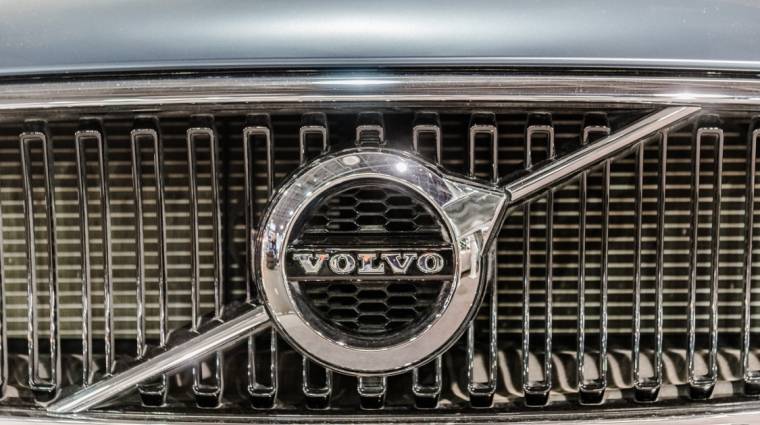 A Volvo egyelőre elengedné a teljesen elektromos jövőt