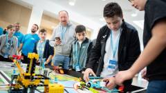 Több mint 300 magyar gyermek csatlakozhat a világ legnagyobb robotikai közösségéhez kép