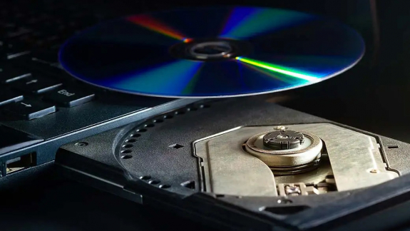 Százával veszik az optikai meghajtókat a japánok kép