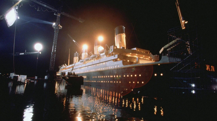 Már szinte röhejesen egyszerű trükkel érték el James Cameronék, hogy a Titanic nagyobbnak látszódjon bevezetőkép
