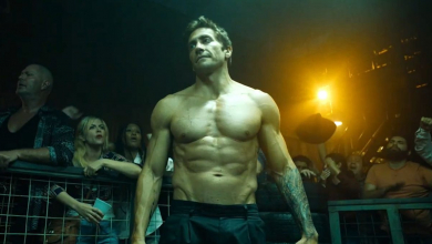 Jake Gyllenhaal szétver mindenkit az Országúti diszkó remake-jében, itt az első trailer