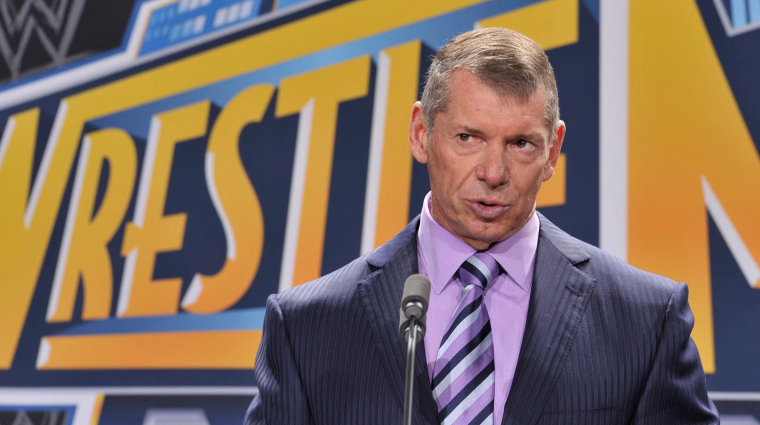 A WWE urát, Vince McMahont szexkereskedelemmel és más szörnyű dolgokkal vádolják, azonnal lemondott bevezetőkép