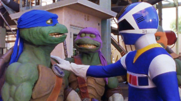 Az megvan, hogy 1998-ban összeállt a Power Rangers a Tini Nindzsa Teknőcökkel? bevezetőkép