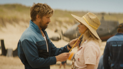 Emily Blunt és Ryan Gosling nyitja a nyári moziszezont, itt A kaszkadőr hosszabb előzetese kép