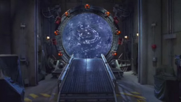 Nem láttad jönni, hogy az Amazon csinálja meg az új Csillagkapu sorozatot kép