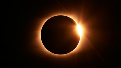 Káprázatos felvételek készültek az űrben a teljes napfogyatkozásról kép